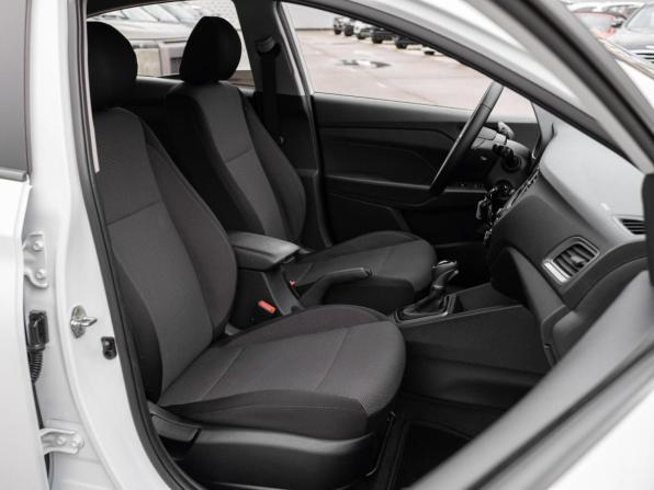 Hyundai Solaris II с пробегом 2020 года, цена 1 579 000 рублей, 48076 км, седан, Автокод Объявления