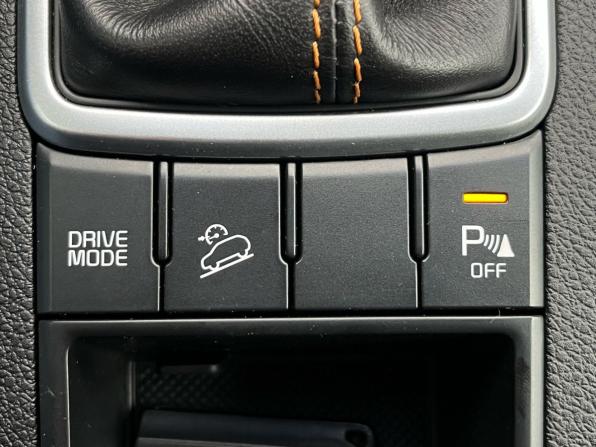 Kia Sportage IV Рестайлинг с пробегом 2020 года, цена 2 190 000 рублей, 107700 км, внедорожник, Автокод Объявления