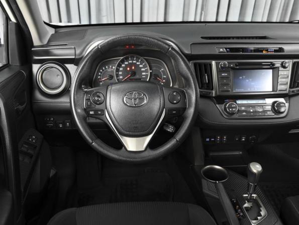 Toyota RAV4 IV (XA40) с пробегом 2015 года, цена 1 920 000 рублей, 193610 км, внедорожник, Автокод Объявления