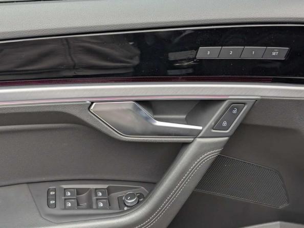 Volkswagen Touareg III с пробегом 2020 года, цена 6 355 000 рублей, 66178 км, внедорожник, Автокод Объявления