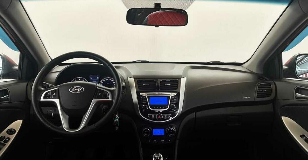 Hyundai Solaris I Москва  - изображение 5