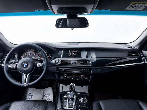 BMW 5 серии VI (F10/F11/F07) Рестайлинг с пробегом 2013 года, цена 1 800 000 рублей, 169045 км, седан, Автокод Объявления