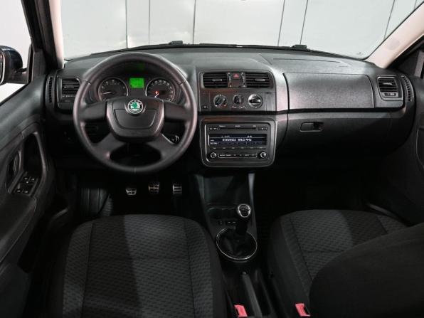 Skoda Fabia II Рестайлинг с пробегом 2012 года, цена 579 000 рублей, 251069 км, хэтчбек, Автокод Объявления