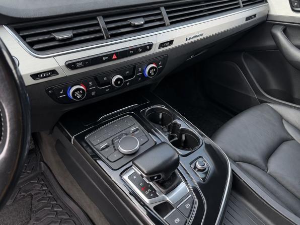 Audi Q7 II (4M) с пробегом 2017 года, цена 3 000 000 рублей, 239914 км, внедорожник, Автокод Объявления