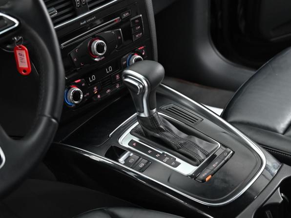 Audi Q5 I (8R) Рестайлинг с пробегом 2013 года, цена 1 699 000 рублей, 256000 км, внедорожник, Автокод Объявления