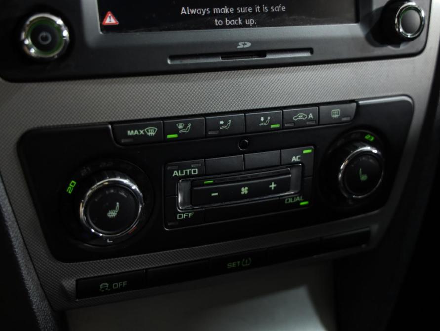Skoda Octavia II (A5) Рестайлинг Санкт-Петербург  - изображение 14
