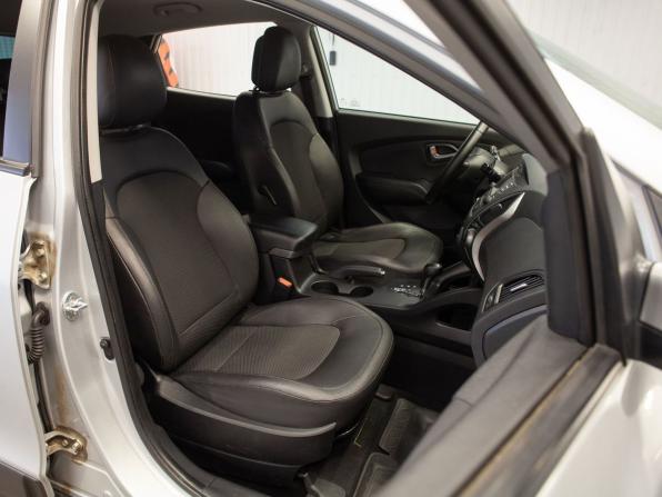 Hyundai ix35 I Рестайлинг с пробегом 2015 года, цена 1 660 000 рублей, 150123 км, внедорожник, Автокод Объявления