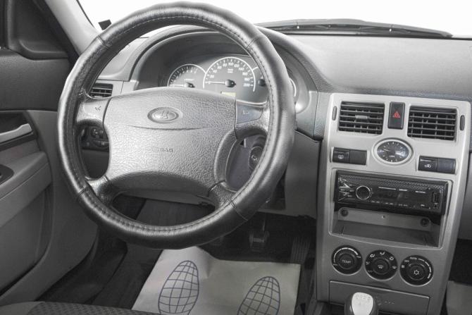 Lada (ВАЗ) Priora I с пробегом 2011 года, цена 299 000 рублей, 192000 км, хэтчбек, Автокод Объявления