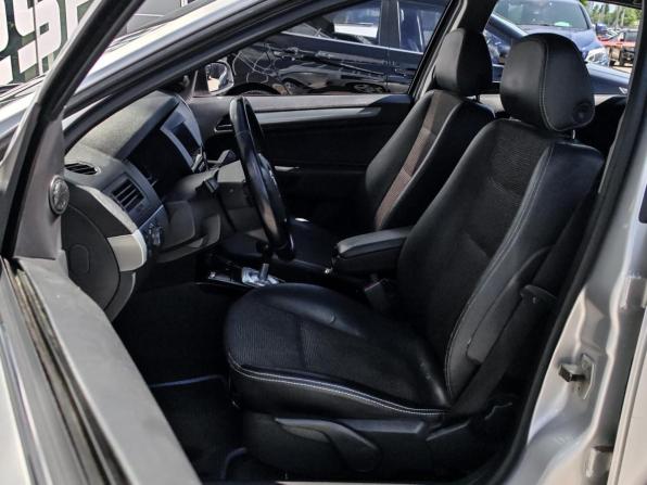 Opel Astra H Рестайлинг с пробегом 2008 года, цена 550 000 рублей, 244557 км, седан, Автокод Объявления
