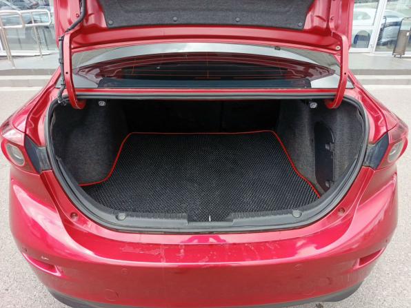 Mazda 3 III (BM) с пробегом 2013 года, цена 1 050 000 рублей, 252000 км, седан, Автокод Объявления