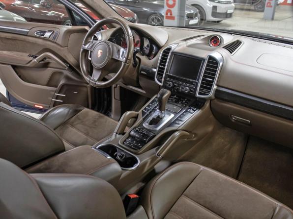 Porsche Cayenne II (958) с пробегом 2012 года, цена 3 798 000 рублей, 74915 км, внедорожник, Автокод Объявления