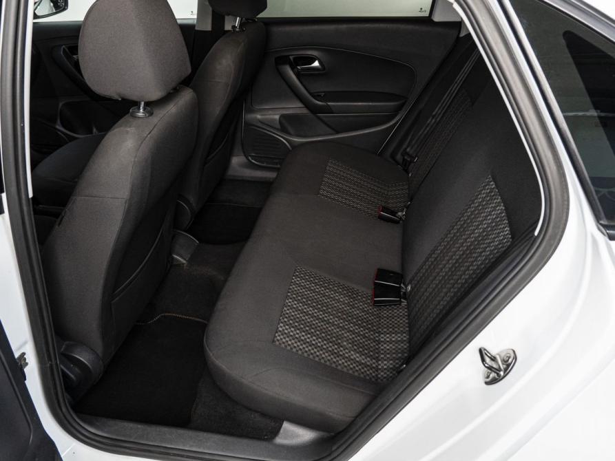 Volkswagen Polo V Рестайлинг Тюмень  - изображение 14