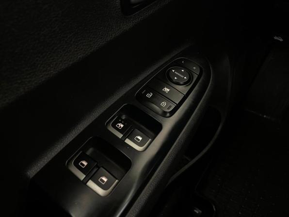 Kia Rio IV Рестайлинг с пробегом 2020 года, цена 1 430 000 рублей, 142760 км, седан, Автокод Объявления