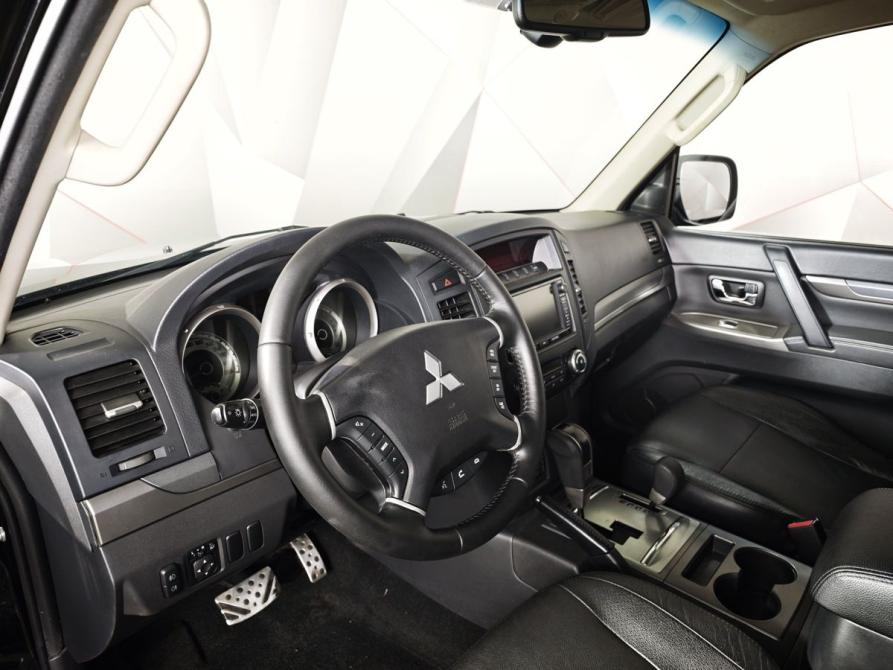 Mitsubishi Pajero IV Рестайлинг 1 Москва  - изображение 19