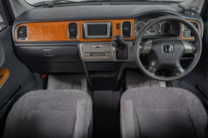 Honda Stepwgn II Рестайлинг с пробегом 2004 года, цена 699 000 рублей, 249000 км, минивэн, Автокод Объявления