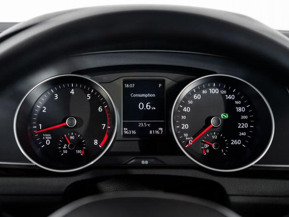 Volkswagen Passat B8 с пробегом 2015 года, цена 1 485 000 рублей, 96316 км, универсал, Автокод Объявления