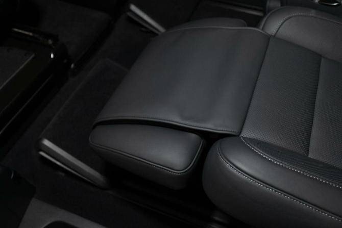 Новый Mercedes-Benz V-Класс III (W447) Рестайлинг 2 2024 года, цена 18 900 000 рублей, минивэн, Автокод Объявления
