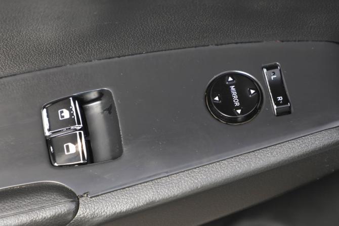 Hyundai Solaris II с пробегом 2017 года, цена 979 000 рублей, 156001 км, седан, Автокод Объявления