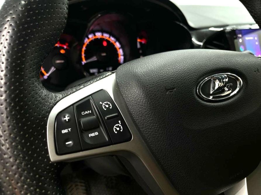 Lada (ВАЗ) Vesta I Ростов-на-Дону  - изображение 10