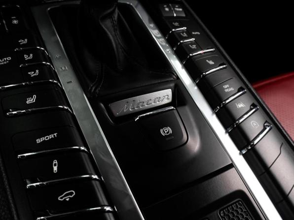 Porsche Macan I с пробегом 2017 года, цена 3 759 000 рублей, 78233 км, внедорожник, Автокод Объявления