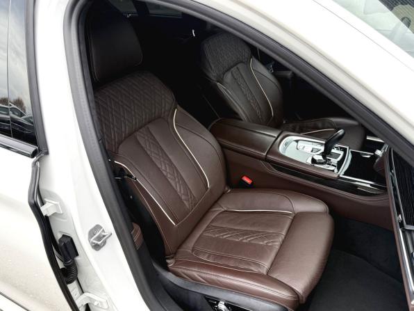 BMW 7 серии VI (G11/G12) Рестайлинг с пробегом 2021 года, цена 7 890 000 рублей, 44018 км, седан, Автокод Объявления