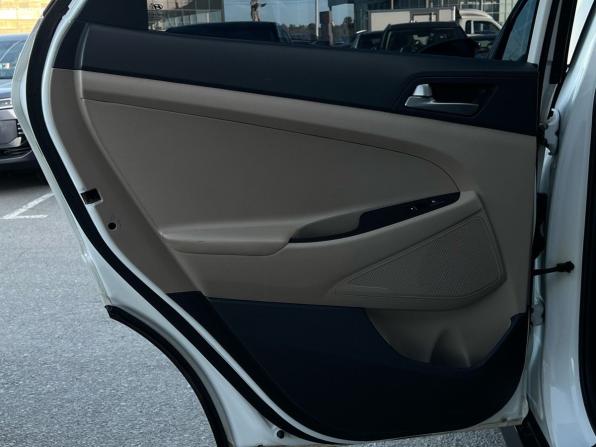Hyundai Tucson III с пробегом 2015 года, цена 2 197 000 рублей, 99840 км, внедорожник, Автокод Объявления