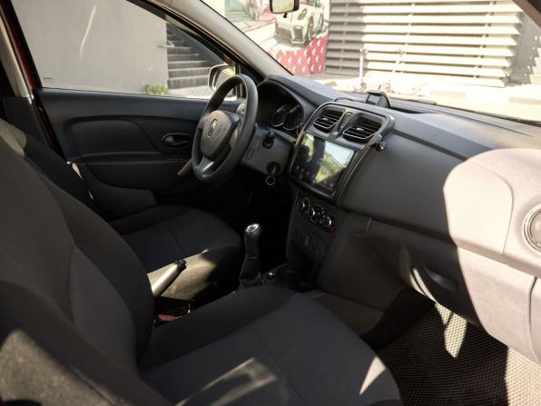 Renault Logan II с пробегом 2015 года, цена 618 000 рублей, 158950 км, седан, Автокод Объявления