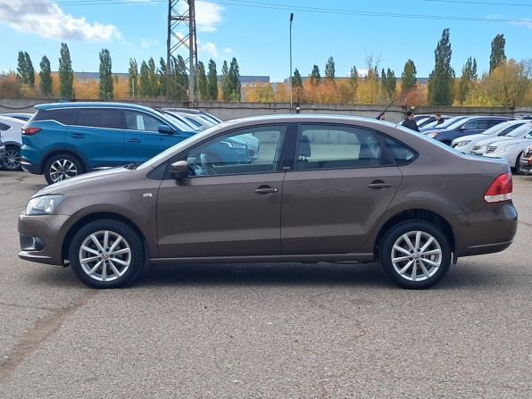 Volkswagen Polo V Рестайлинг с пробегом 2015 года, цена 785 000 рублей, 200909 км, седан, Автокод Объявления