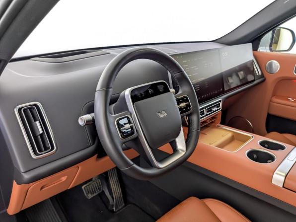 Li Auto (Lixiang) L7 I с пробегом 2024 года, цена 5 850 000 рублей, 43260 км, внедорожник, Автокод Объявления