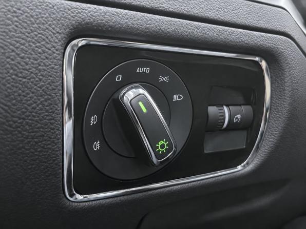 Skoda Superb II Рестайлинг с пробегом 2014 года, цена 1 549 000 рублей, 161913 км, лифтбек, Автокод Объявления