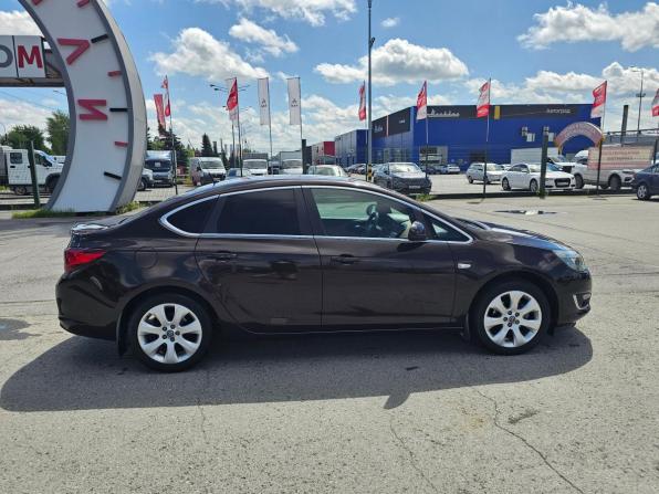 Opel Astra J Рестайлинг с пробегом 2014 года, цена 849 995 рублей, 83796 км, седан, Автокод Объявления