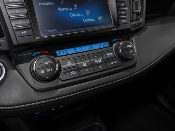 Toyota RAV4 IV (XA40) Рестайлинг с пробегом 2017 года, цена 2 495 000 рублей, 128150 км, внедорожник, Автокод Объявления