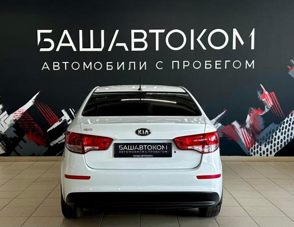 Kia Rio III Рестайлинг с пробегом 2016 года, цена 970 000 рублей, 179447 км, седан, Автокод Объявления