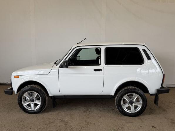 Lada (ВАЗ) Niva Legend с пробегом 2024 года, цена 920 000 рублей, 12299 км, внедорожник, Автокод Объявления
