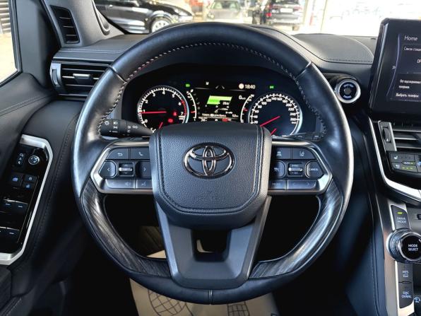 Toyota Land Cruiser 300 Series с пробегом 2021 года, цена 10 600 000 рублей, 58328 км, внедорожник, Автокод Объявления