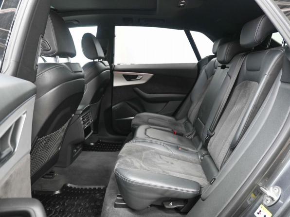 Audi Q8 I (4M) с пробегом 2019 года, цена 6 449 900 рублей, 219000 км, внедорожник, Автокод Объявления