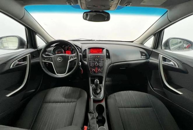 Opel Astra H Рестайлинг с пробегом 2011 года, цена 550 000 рублей, 220001 км, хэтчбек, Автокод Объявления