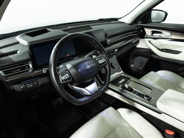 Exeed VX I с пробегом 2023 года, цена 2 799 700 рублей, 63739 км, внедорожник, Автокод Объявления