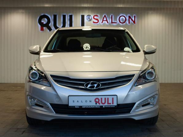Hyundai Solaris I Рестайлинг с пробегом 2015 года, цена 1 040 000 рублей, 131024 км, седан, Автокод Объявления