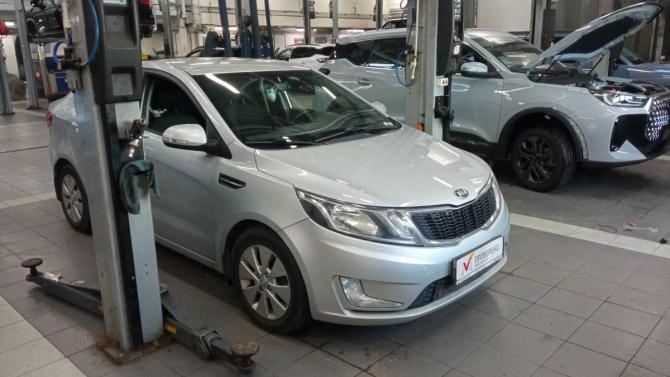 Kia Rio III Рестайлинг с пробегом 2015 года, цена 950 000 рублей, 127288 км, седан, Автокод Объявления