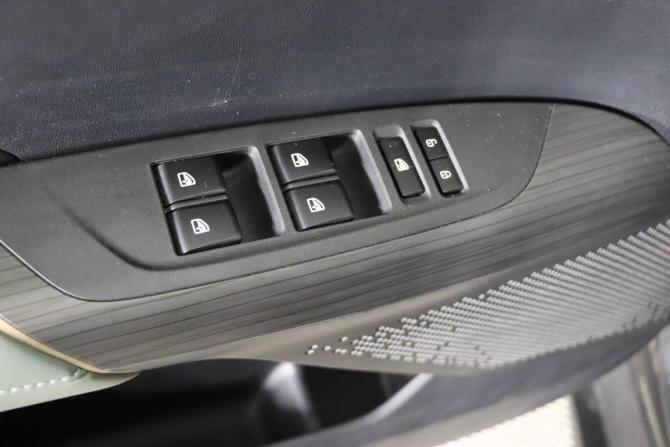 Changan Lamore с пробегом 2023 года, цена 2 059 990 рублей, 17022 км, седан, Автокод Объявления