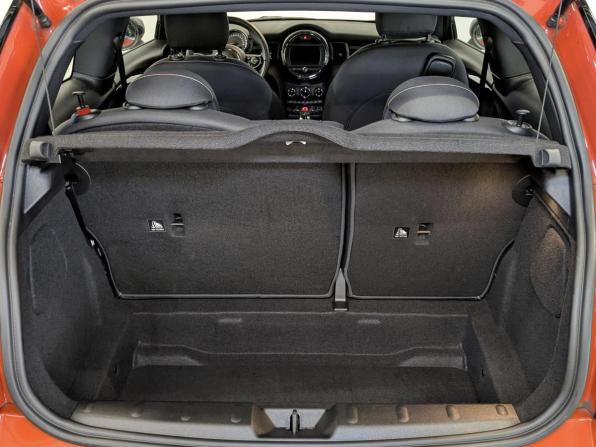 Mini Hatch III (F55/F56) Рестайлинг с пробегом 2021 года, цена 2 990 000 рублей, 11190 км, хэтчбек, Автокод Объявления