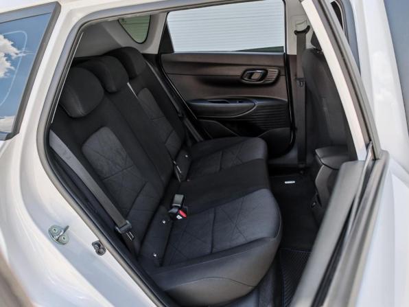 Hyundai Bayon I с пробегом 2023 года, цена 2 120 000 рублей, 37862 км, внедорожник, Автокод Объявления