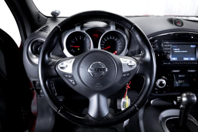 Nissan Juke I с пробегом 2012 года, цена 1 190 000 рублей, 125254 км, внедорожник, Автокод Объявления