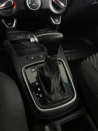 Kia Rio IV с пробегом 2019 года, цена 995 000 рублей, 248028 км, хэтчбек, Автокод Объявления