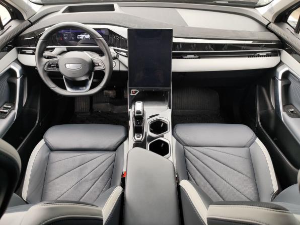Geely Atlas II с пробегом 2024 года, цена 2 999 000 рублей, 26293 км, внедорожник, Автокод Объявления