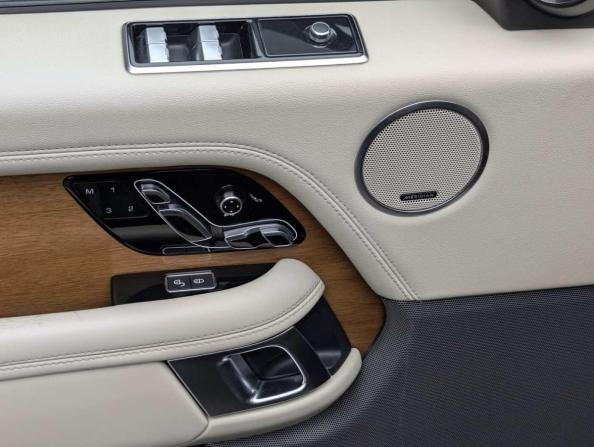 Land Rover Range Rover IV Рестайлинг с пробегом 2019 года, цена 4 855 000 рублей, 246849 км, внедорожник, Автокод Объявления