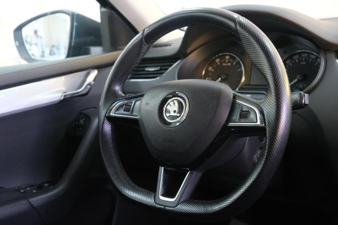 Skoda Octavia III (A7) с пробегом 2015 года, цена 1 919 000 рублей, 101000 км, универсал, Автокод Объявления