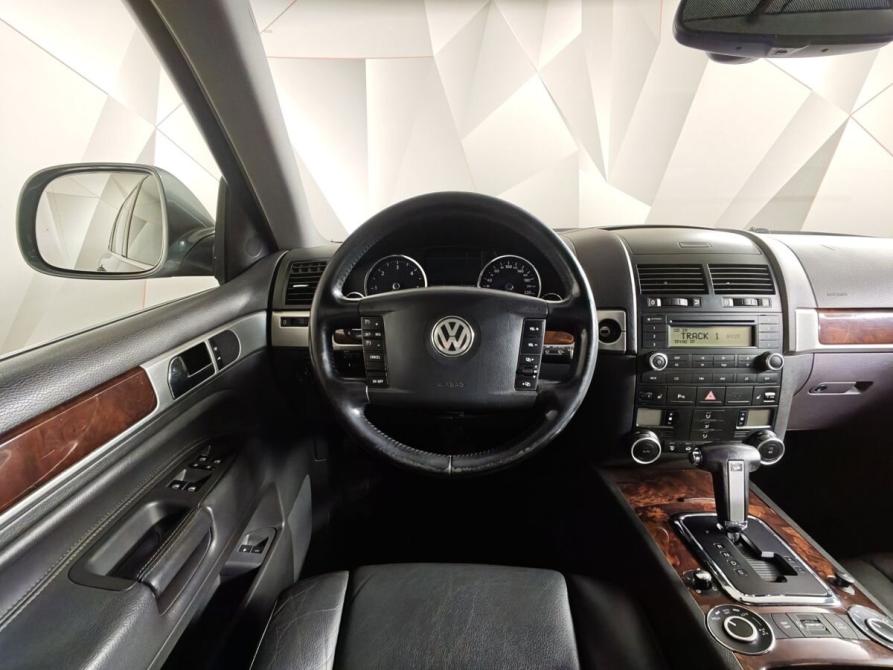 Volkswagen Touareg I Рестайлинг Москва  - изображение 18