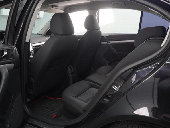 Skoda Octavia II (A5) Рестайлинг с пробегом 2013 года, цена 899 000 рублей, 252962 км, лифтбек, Автокод Объявления